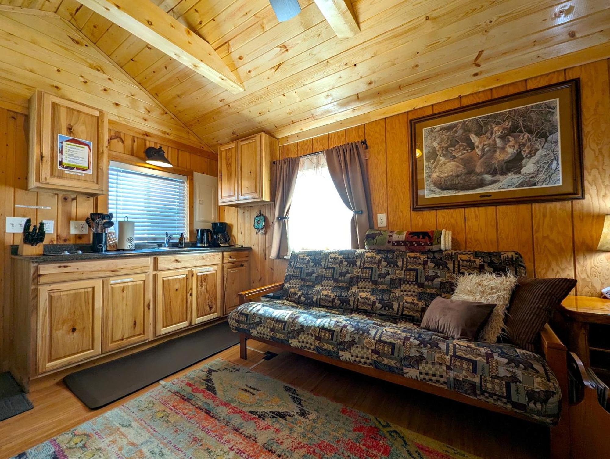 Yellowstone'S Treasure Cabins Gardiner Exteriör bild
