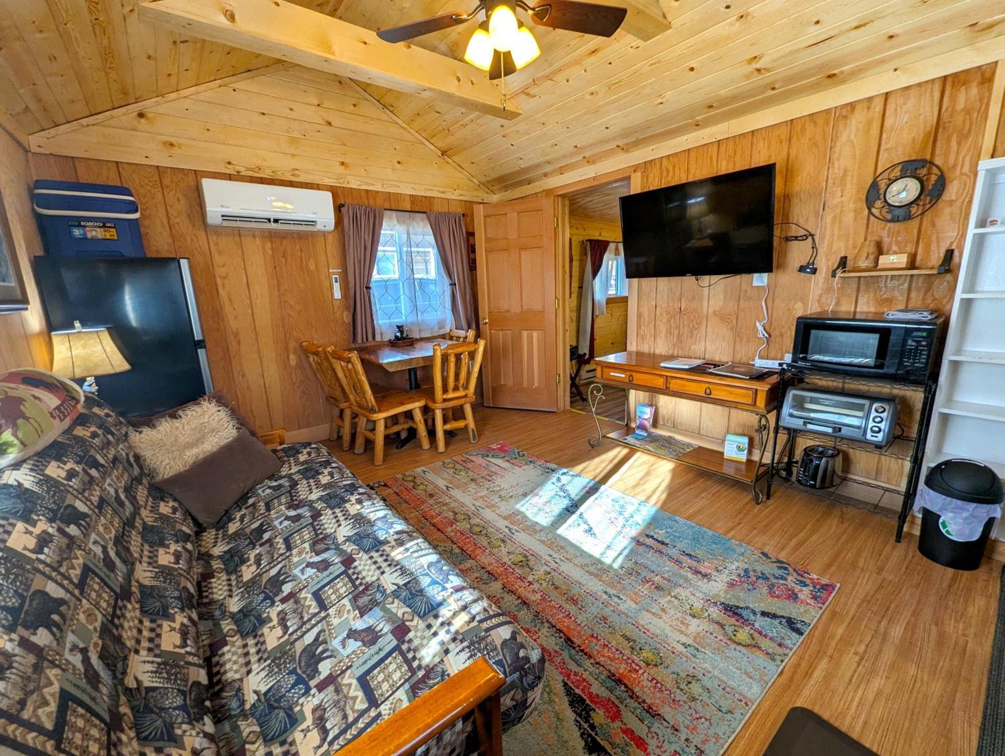 Yellowstone'S Treasure Cabins Gardiner Exteriör bild
